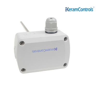 Os transmissores do sensor PT1000 arejam o sensor de temperatura de dois fios